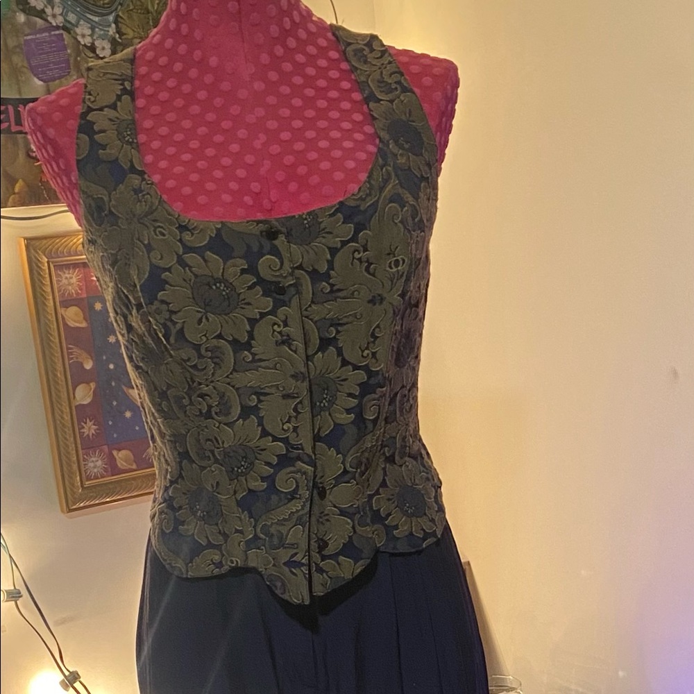 Vintage Karen Alexander like new condition